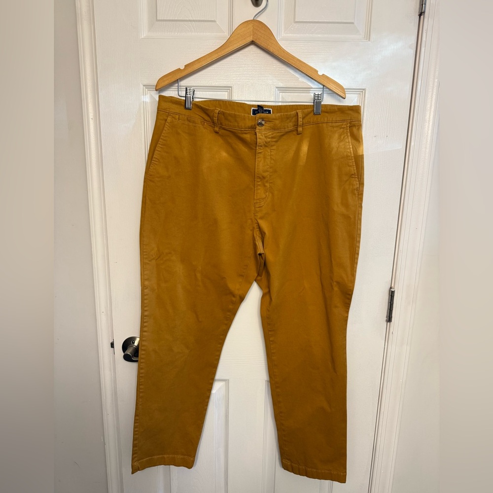 Club Room Men's Golden Chinos